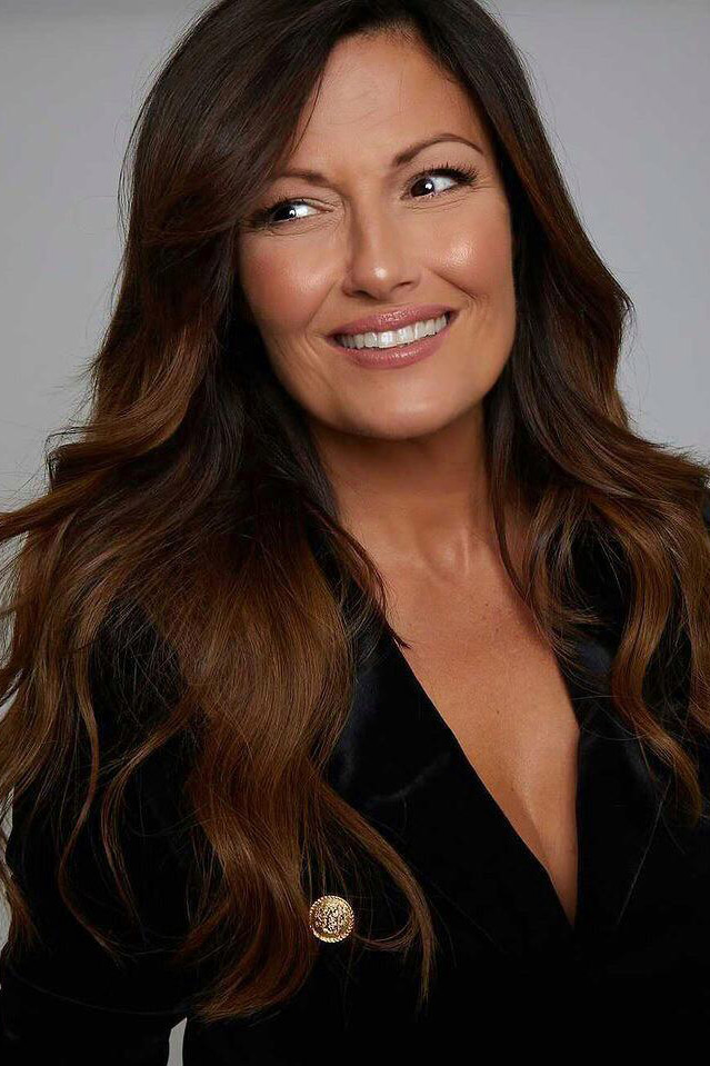 Julie L : DK Models & Casting