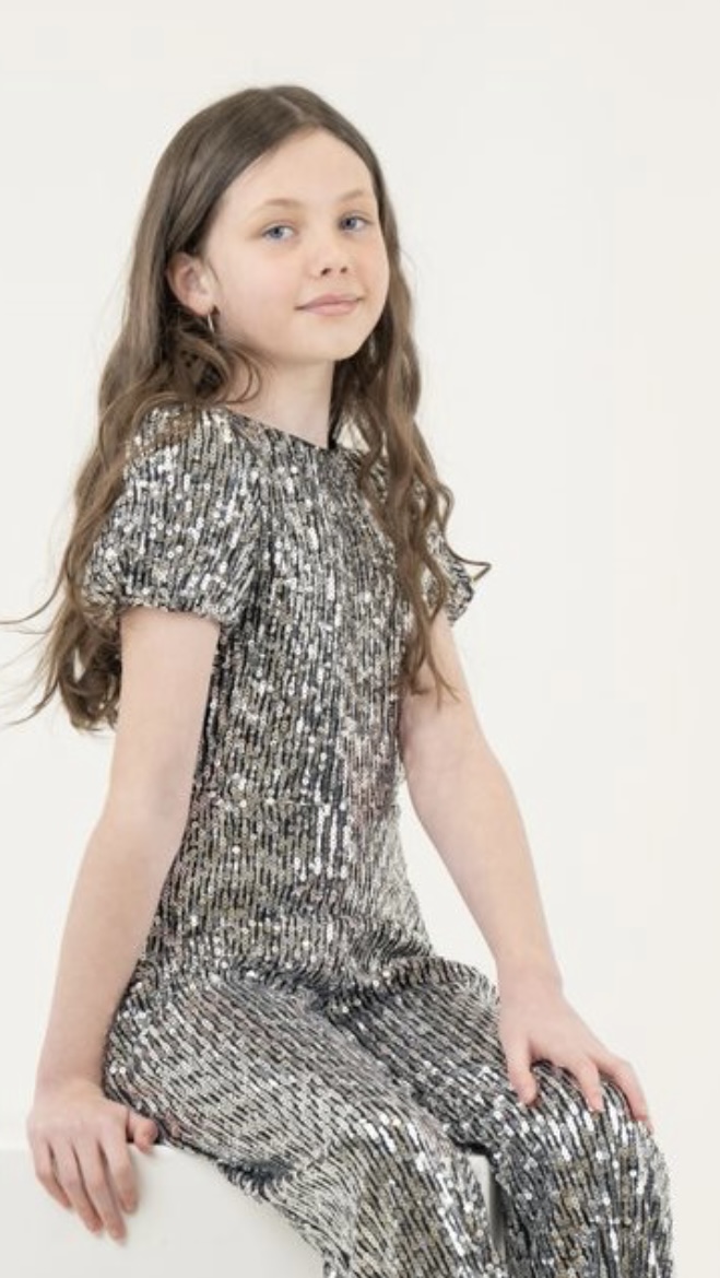 Jasmine W : DK Models & Casting