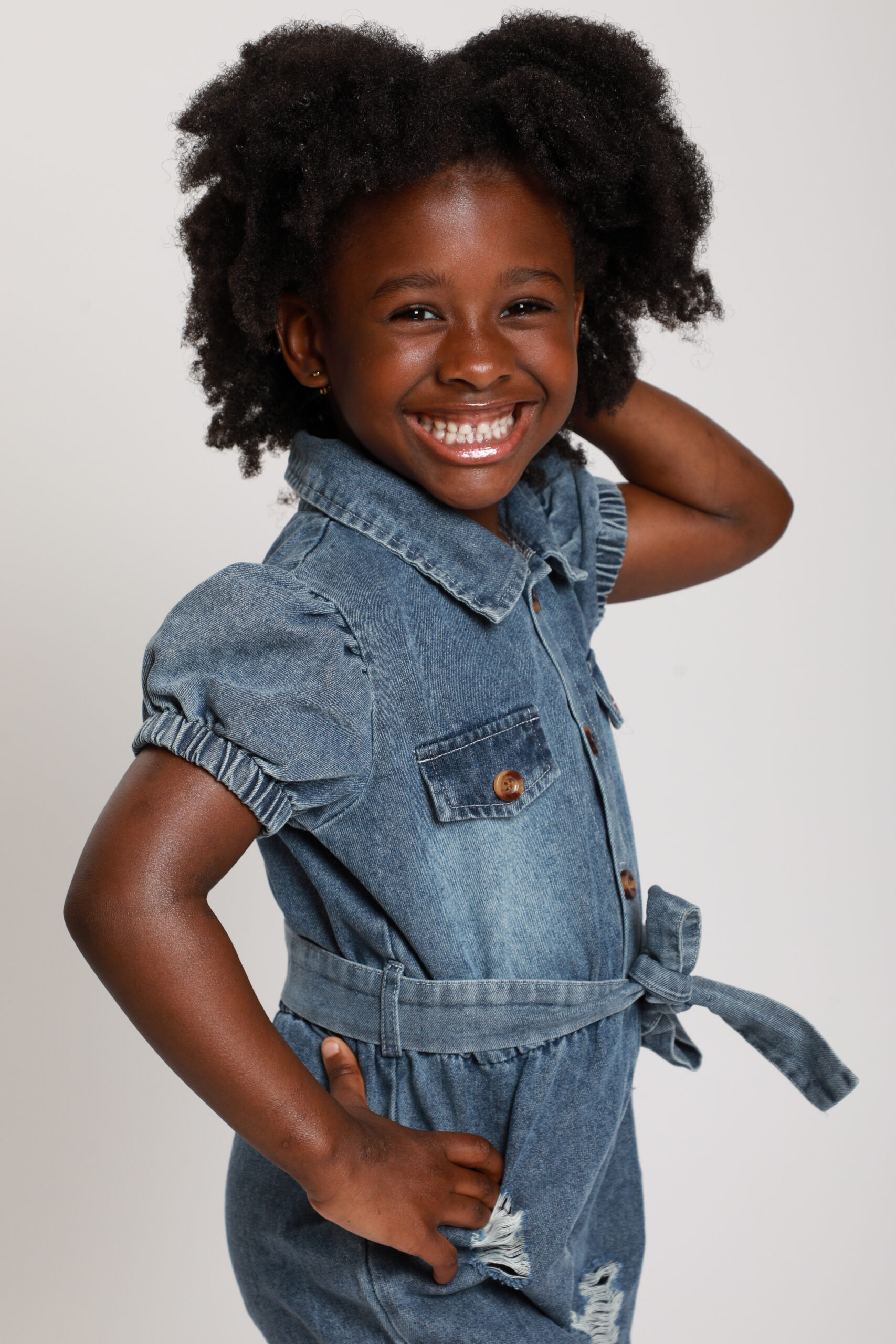 Yara F : DK Models & Casting